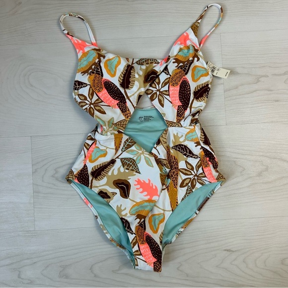 NWT Aerie Tropical Floral Print One Piece Swimsuit Cut Out Size Medium - Picture 6 of 10